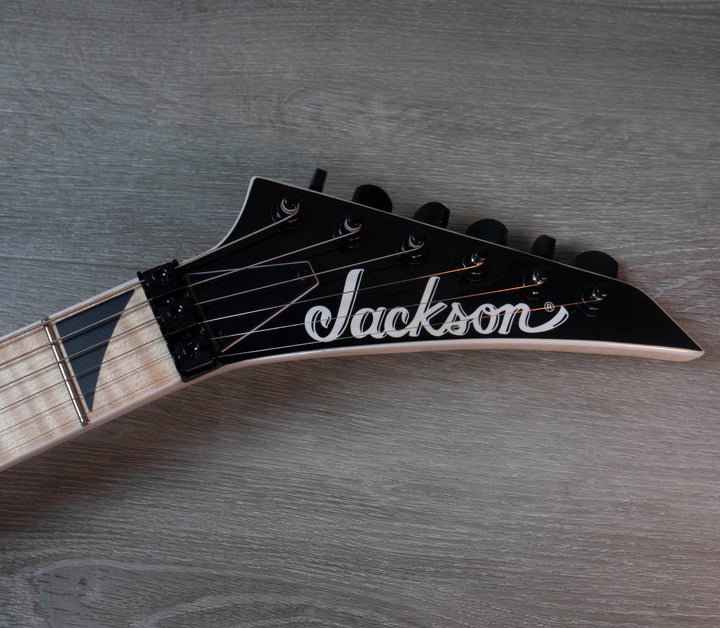 Jackson JS Series Dinky Arch Top JS32 DKAM, touche en érable, blanc neige