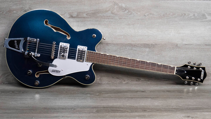 Gretsch G5622T Electromatic Center Block Double-Cut with Bigsby, Laurel Fingerboard, Midnight Sapphire