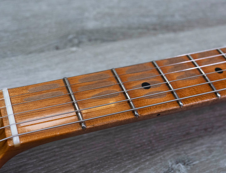 Fender Custom Shop Limited Edition Roasted '56 Stratocaster Relic, herrajes Closet Classic, color mandarina caramelo envejecida