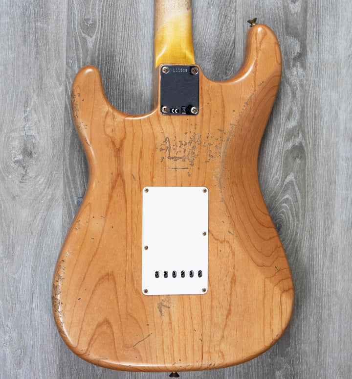 Fender Custom Shop Edición limitada Relic Stratocaster de finales de 1964, Target Sunburst de 3 colores n.º CZ572138
