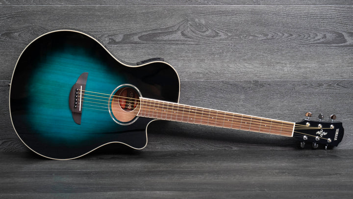 Guitare électro-acoustique Yamaha APX600, Oriental Blue Burst