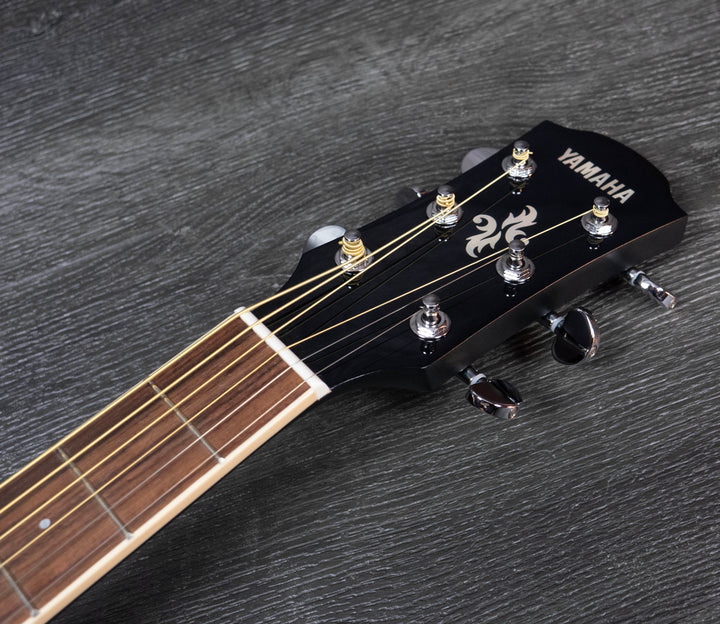 Guitare électro-acoustique Yamaha APX600, Oriental Blue Burst