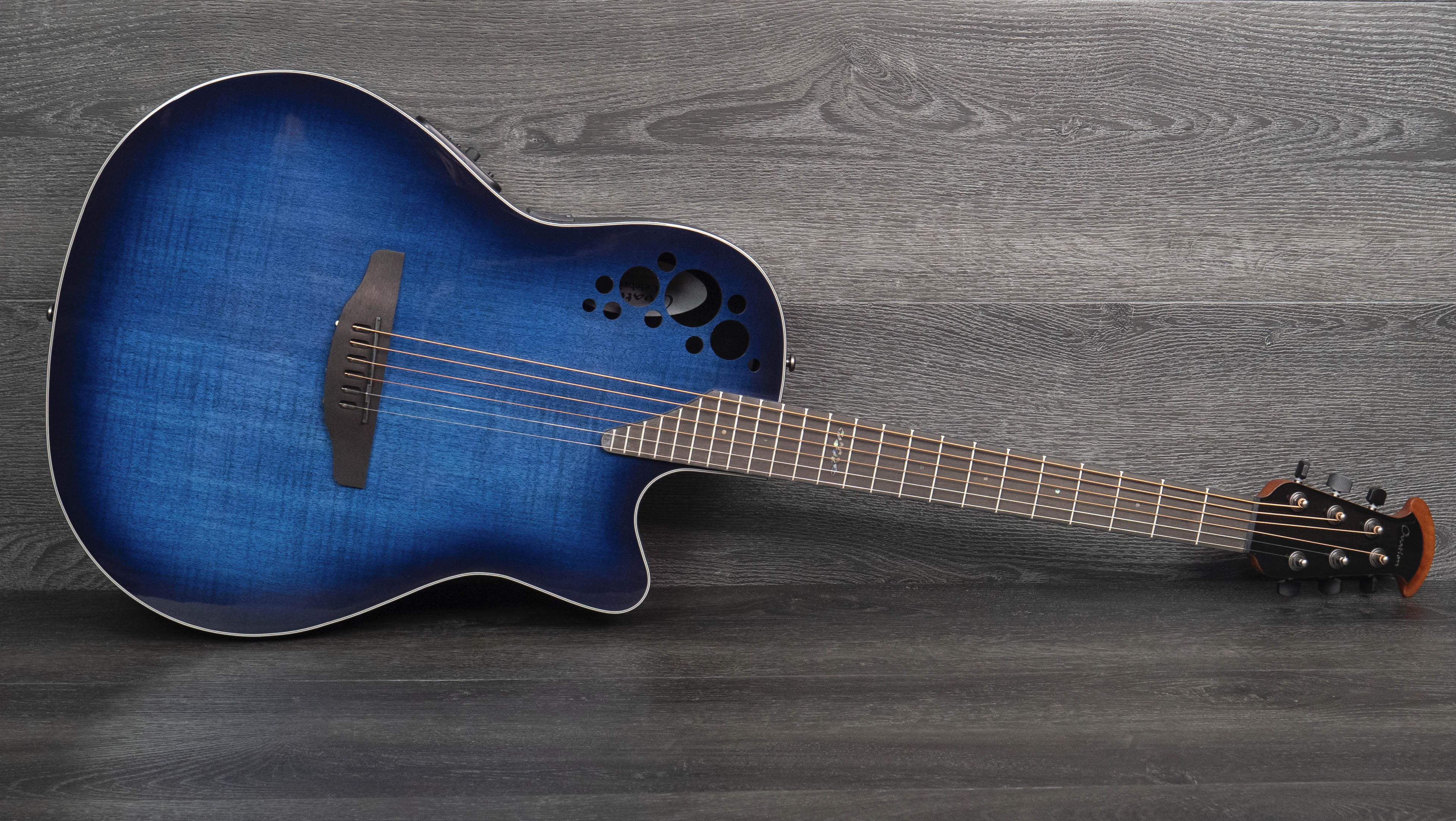 Ovation CE44P-BLFL-G Celebrity Elite Plus, Mid-Depth, Blue Flame