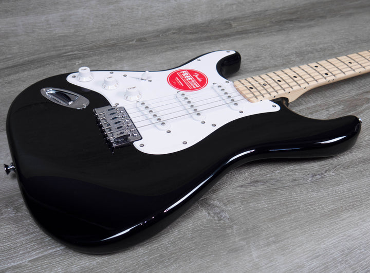 Squier Sonic Stratocaster pour gaucher, touche en laurier, noire