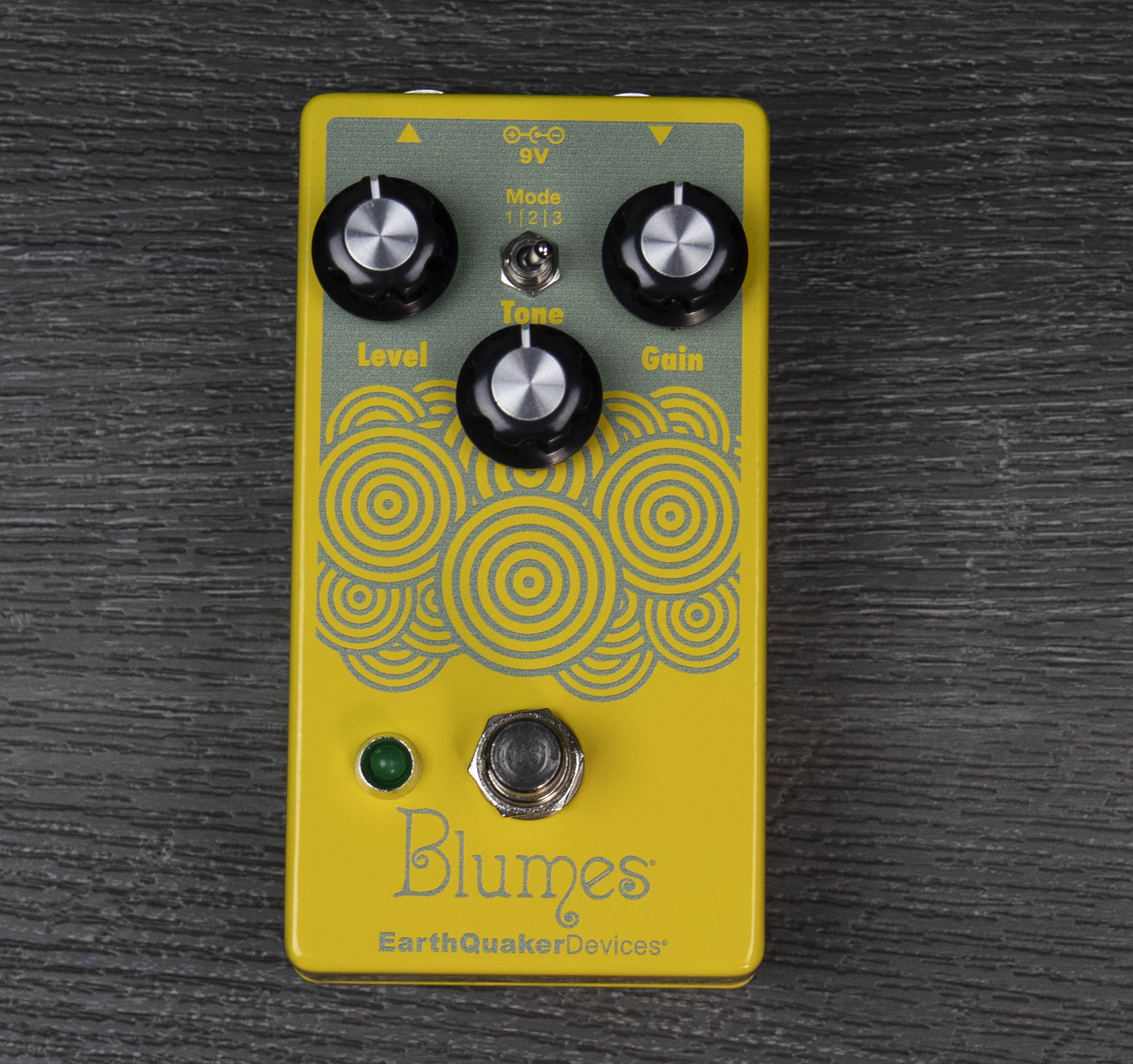 【箱あり】EarthQuaker Devices Blumes ベースエフェクタ EARTHQUAKER DEVICES Blumes ベースエフェクター オーバー