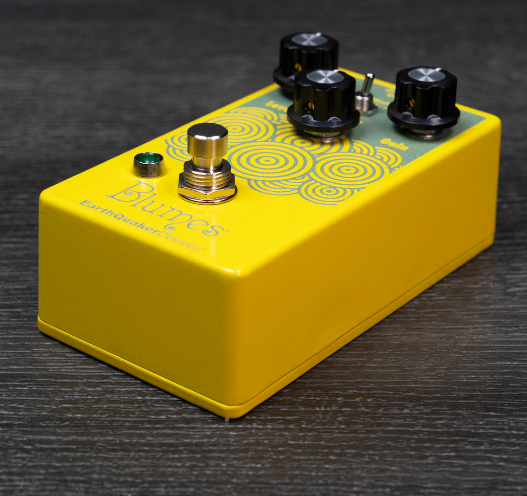 EarthQuaker Devices Blumes Low Signal Shredder Bass Overdrive Effects Pedal