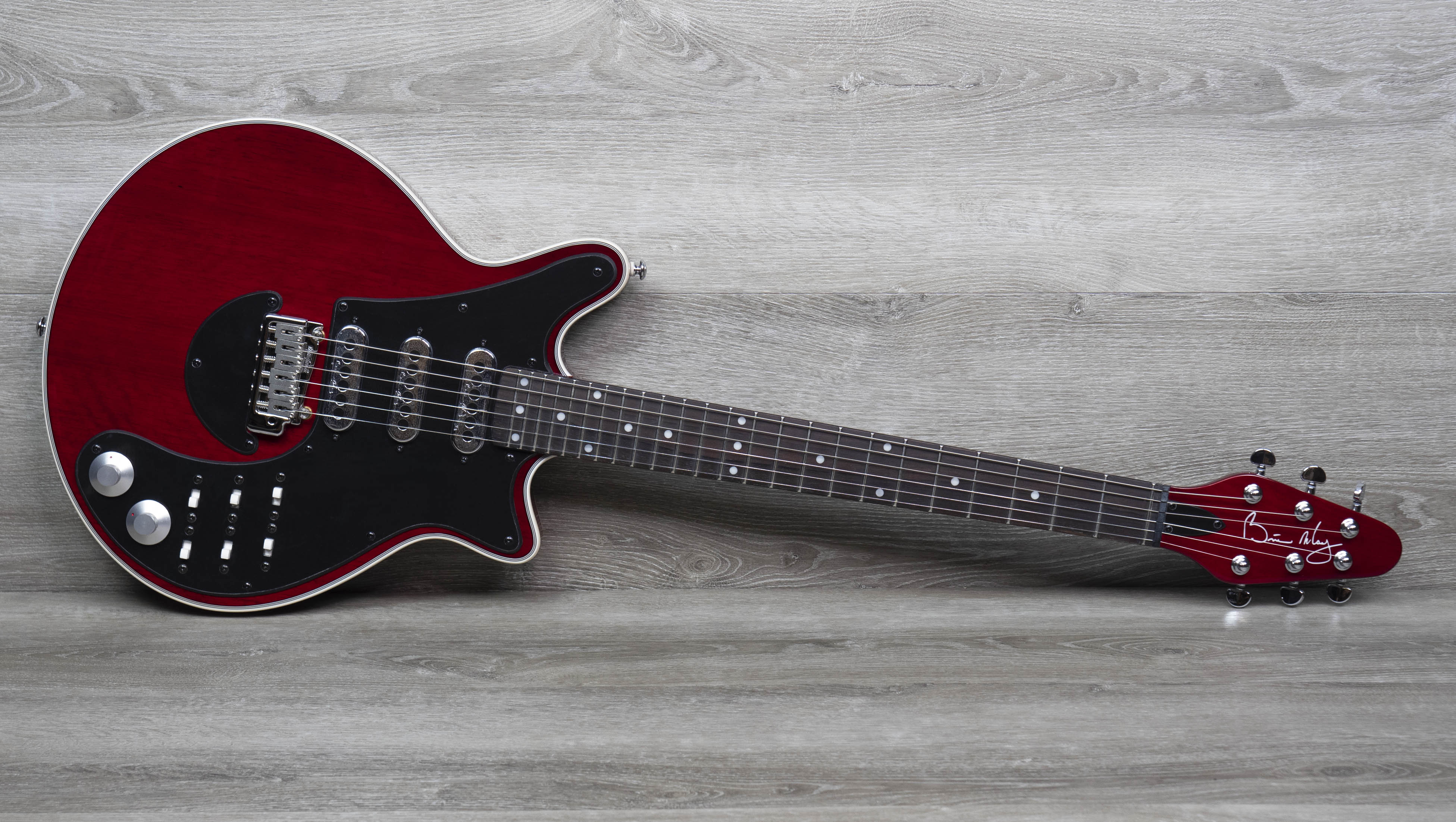 Gifticuffs Brian May Porte-Clés Réplique Guitare Rouge Spéciale - Accessoire Officiel Queen