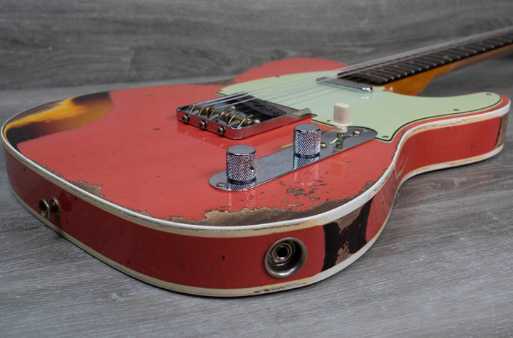 Telecaster Heavy Relic de edición limitada '60 de Fender Custom Shop, coral tahitiano envejecido sobre Sunburst de 3 colores