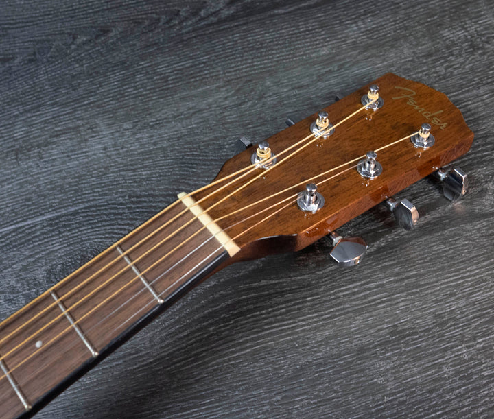 Fender CC-60S Concert, Walnut Fingerboard, Natural