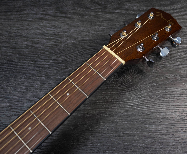 Fender CC-60SCE Concert, Walnut Fingerboard, Natural