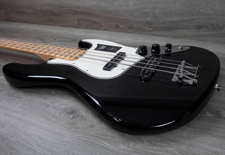 Fender Player Jazz Bass, Maple Fingerboard, Black