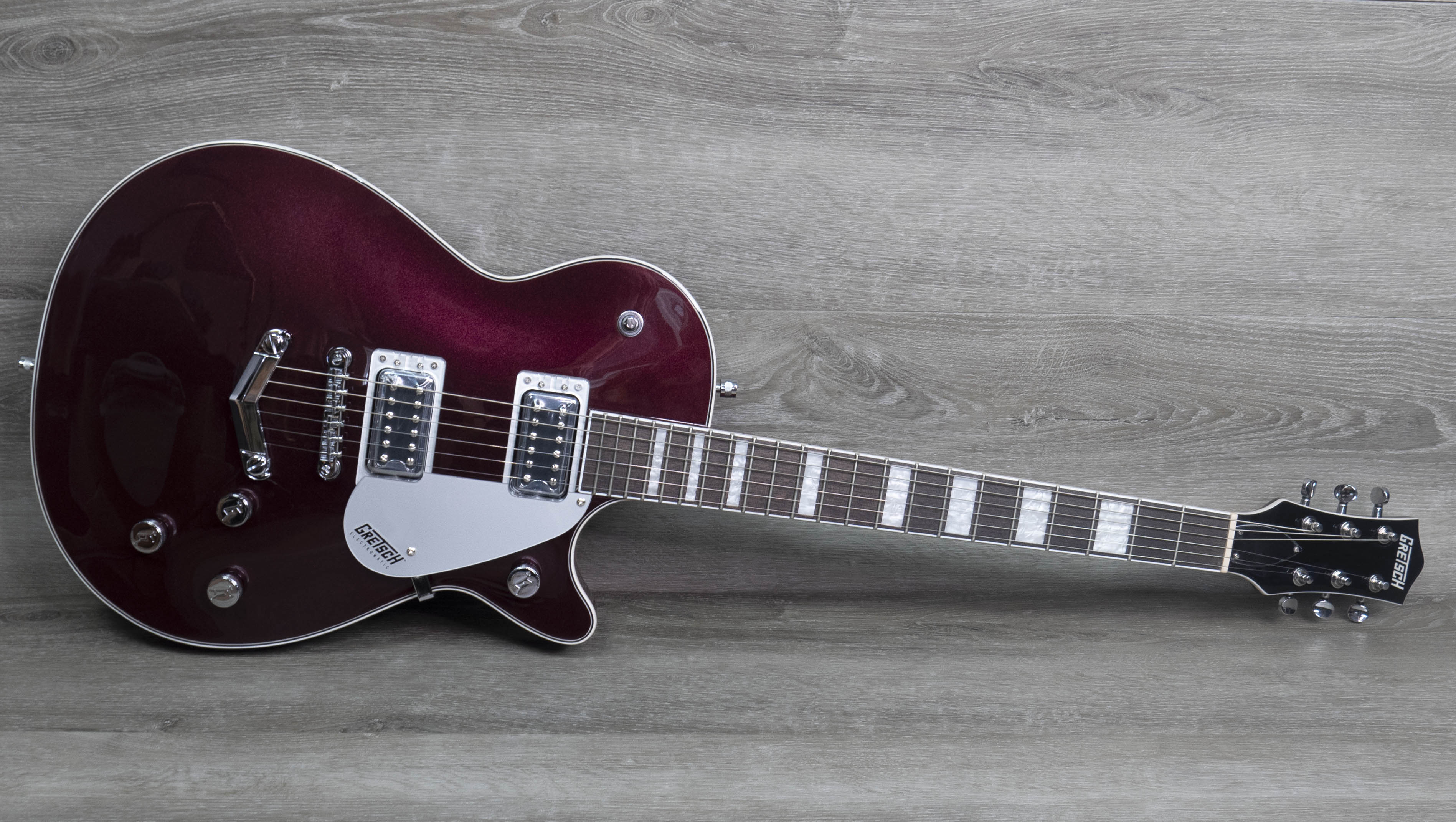 Gretsch G5220 Electromatic Jet BT Single-Cut with V-Stoptail, Black Walnut  Fingerboard, Dark Cherry Metallic