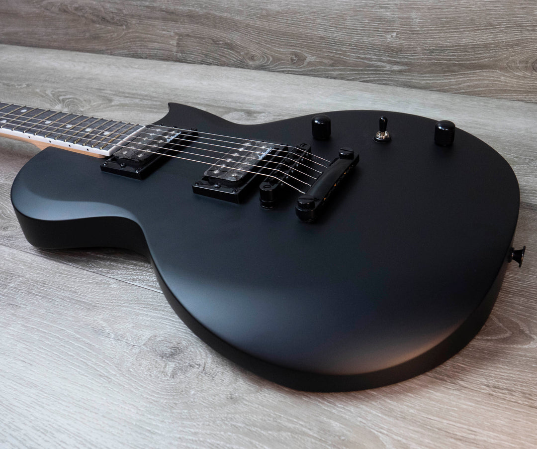 Jackson JS Series Monarkh SC JS22, touche en amarante, noir satiné