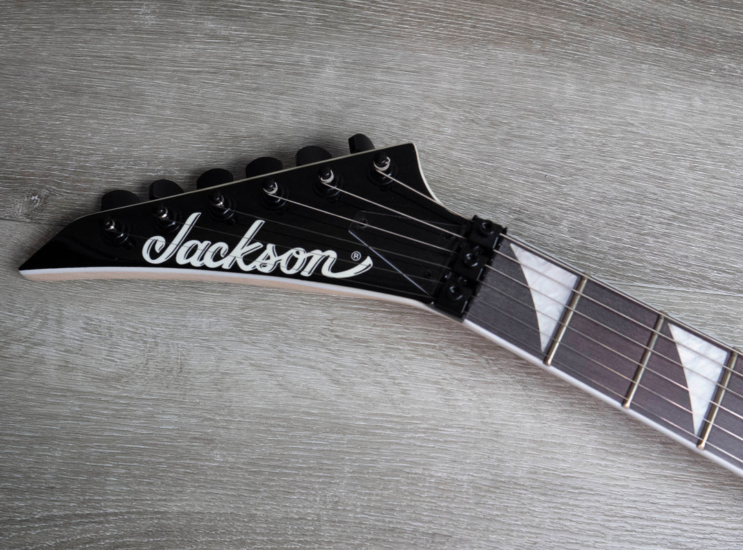 Jackson JS Series Dinky Arch Top JS32 DKA LH, touche en amarante, bleu vif
