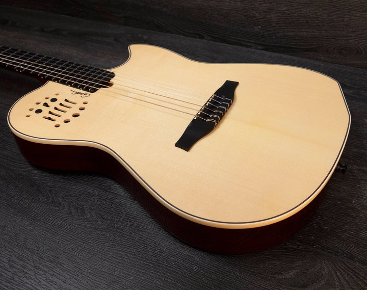Godin Multiac Nylon SA de segunda mano