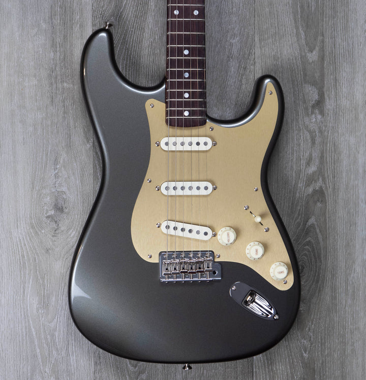Fender Custom Shop 1963 Stratocaster® Journeyman Relic con herrajes Closet Classic, diapasón de palisandro, blanco olímpico envejecido
