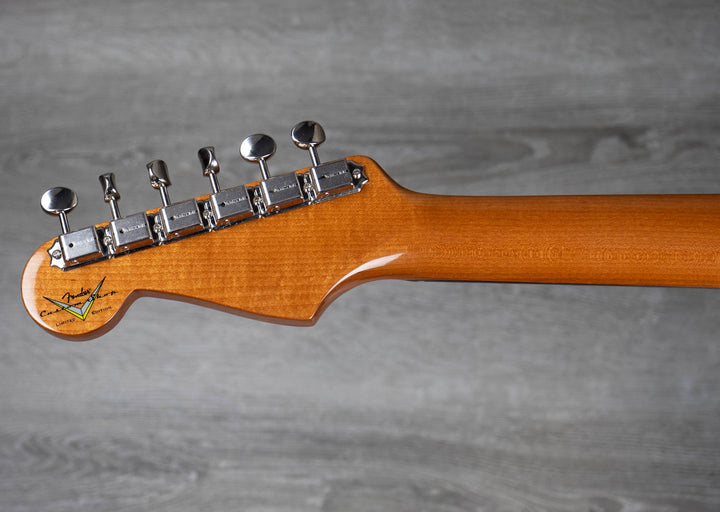 Fender Custom Shop 1963 Stratocaster® Journeyman Relic con herrajes Closet Classic, diapasón de palisandro, blanco olímpico envejecido