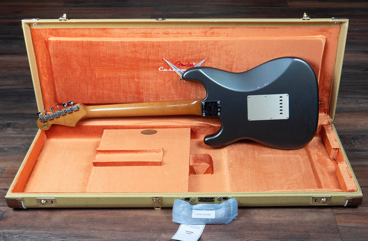 Fender Custom Shop 1963 Stratocaster® Journeyman Relic con herrajes Closet Classic, diapasón de palisandro, blanco olímpico envejecido