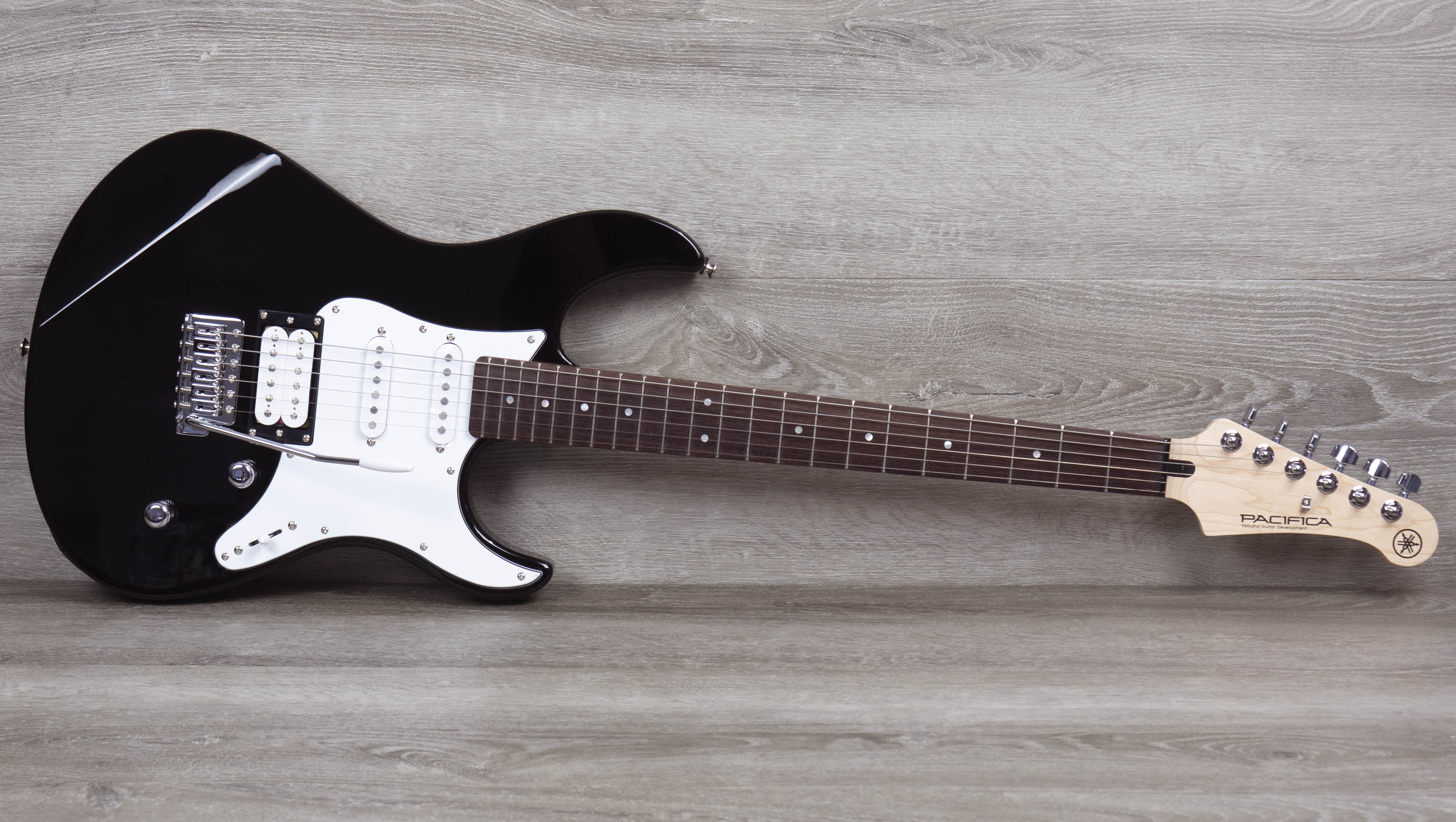 Yamaha Pacifica 112V Electric Guitar, Black – A Strings