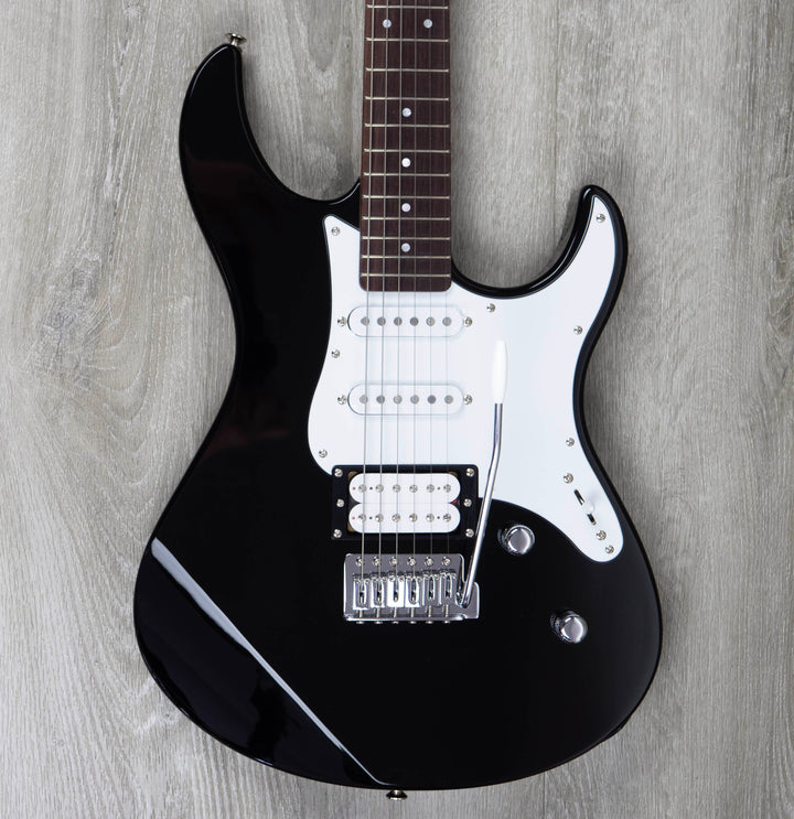 Yamaha Pacifica 112V Electric Guitar, Black