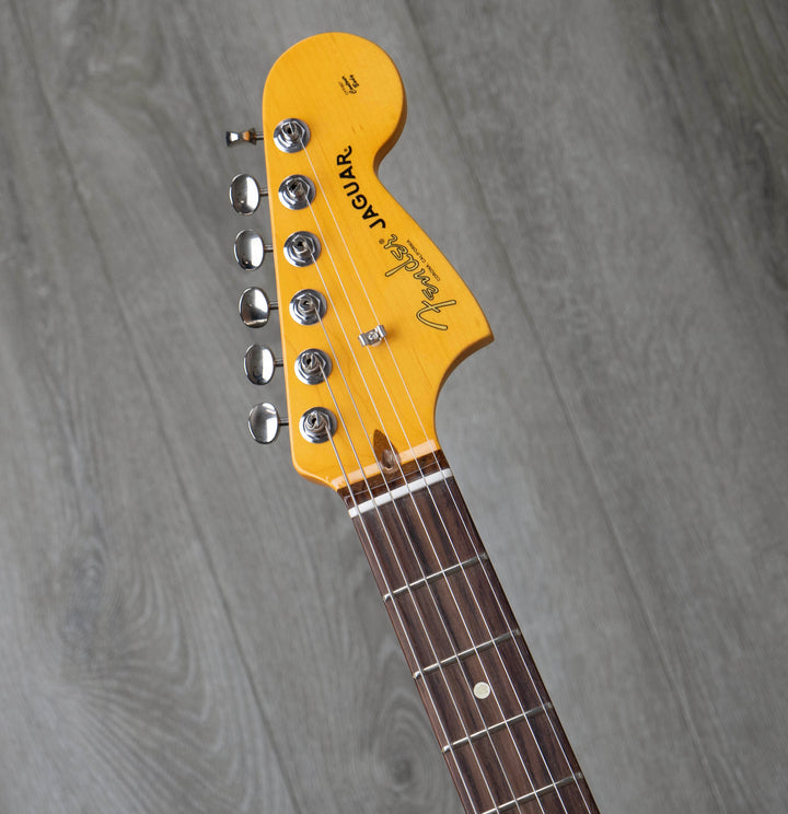 Fender American Professional Classic Jaguar, Rosewood Fingerboard, Faded Firemist Gold