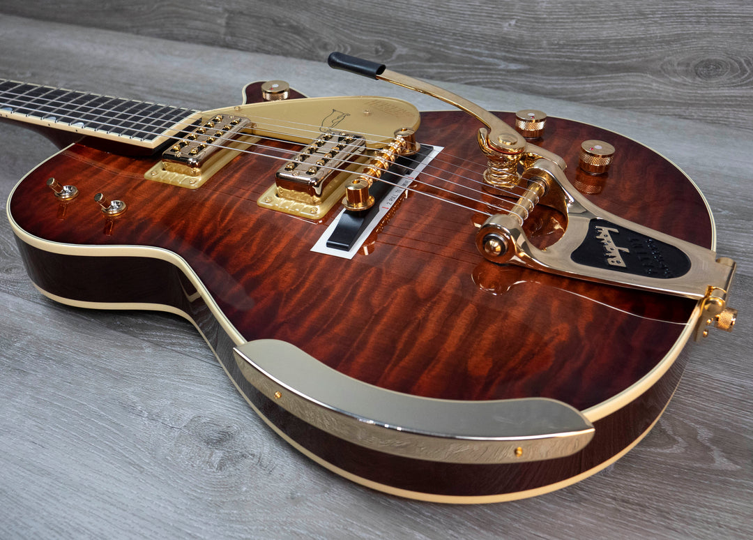 Gretsch G6134TGQM-59 Édition limitée Quilt Classic Penguin avec Bigsby, touche en ébène, Forge Glow