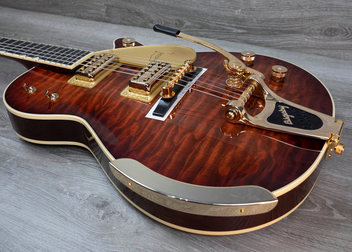 Gretsch G6134TGQM-59 Édition limitée Quilt Classic Penguin avec Bigsby, touche en ébène, Forge Glow