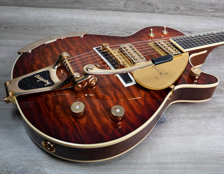 Gretsch G6134TGQM-59 Édition limitée Quilt Classic Penguin avec Bigsby, touche en ébène, Forge Glow