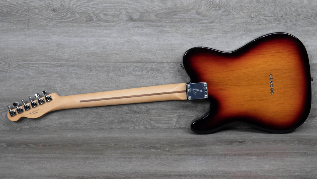 Fender Player Telecaster, touche en pau ferro, finition Sunburst 3 couleurs