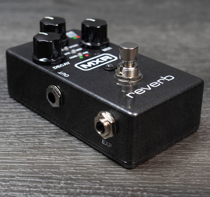 Pédale de réverbération MXR M300