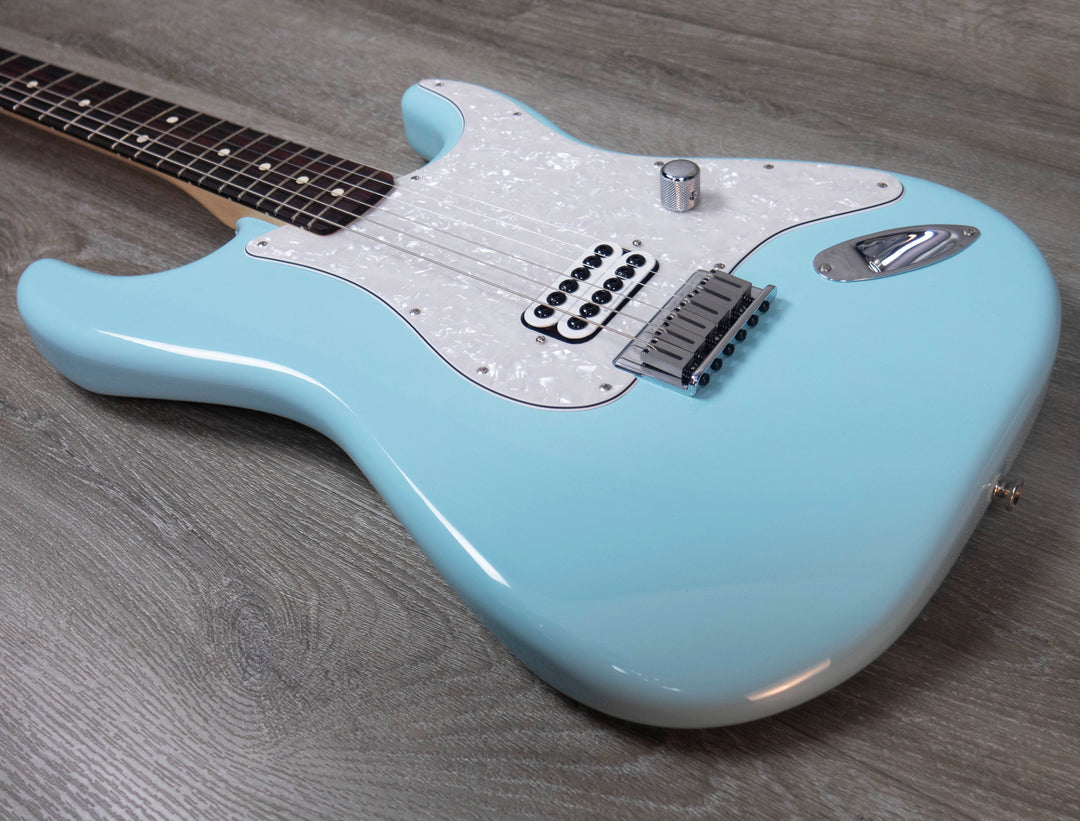 Fender Limited Edition Tom Delonge Stratocaster, Daphne Blue