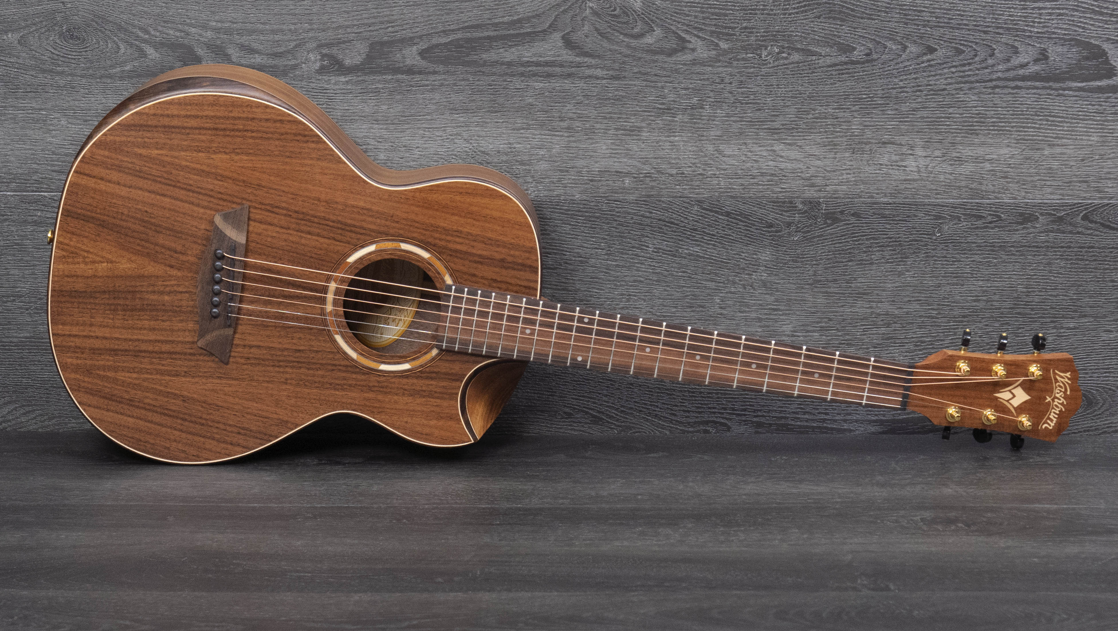 Washburn WCGM55K Comfort Series G-Mini 7/8 Size Grand Auditorium