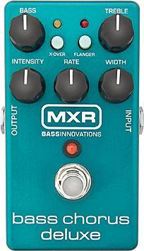 Pedal de coro de bajo MXR M83 Deluxe