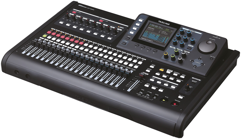 Tascam DP-32SD 32-Track Digital Portastudio