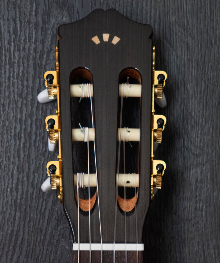 Guitarra electroclásica de edición limitada Cordoba C5-CET, tapa de abeto macizo, fondo y aros de arce veteado