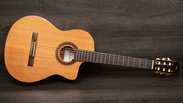 Guitarra clásica fina Córdoba C5-CET