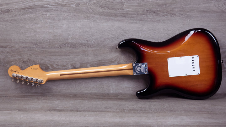 Fender Jimi Hendrix Stratocaster, Maple Fingerboard, 3-colour Sunburst