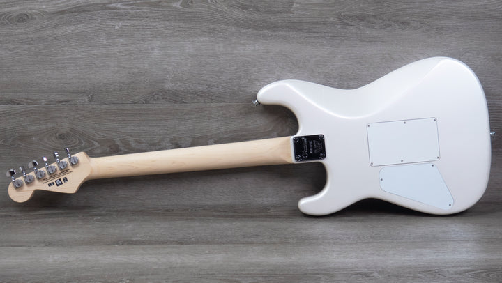 Charvel Pro-Mod San Dimas Style 1 HSS FR M, diapasón de arce, platino perlado