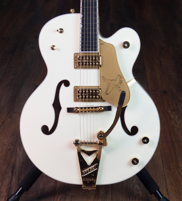 Gretsch G6136T-59 Vintage Select Edition '59 Falcon Hollow Body with Bigsby, TV Jones, Vintage White