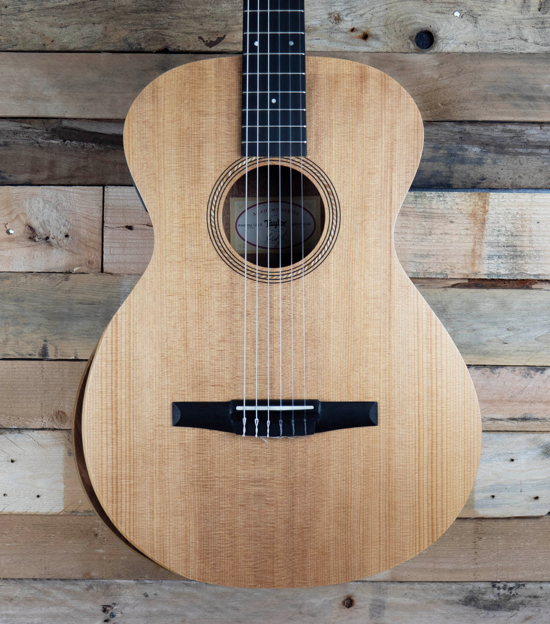 Taylor Academy 12e-N Nylon Acoustic-Electric Guitar