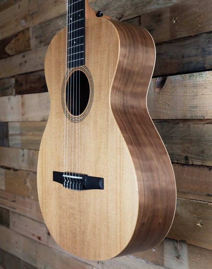 Taylor Academy 12e-N Nylon Acoustic-Electric Guitar