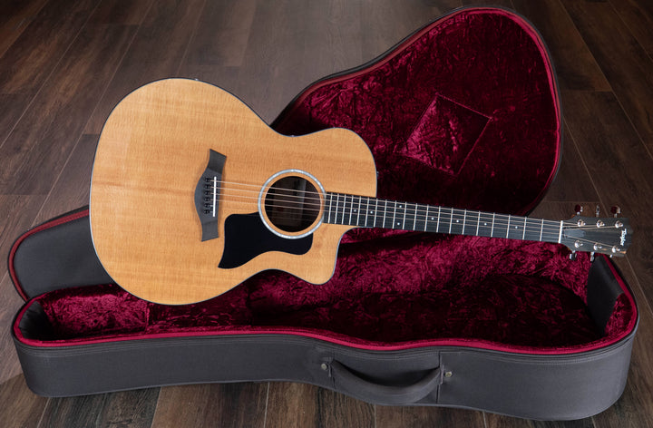 Taylor 214ce Plus Grand Auditorium Acoustic-Electric Guitar