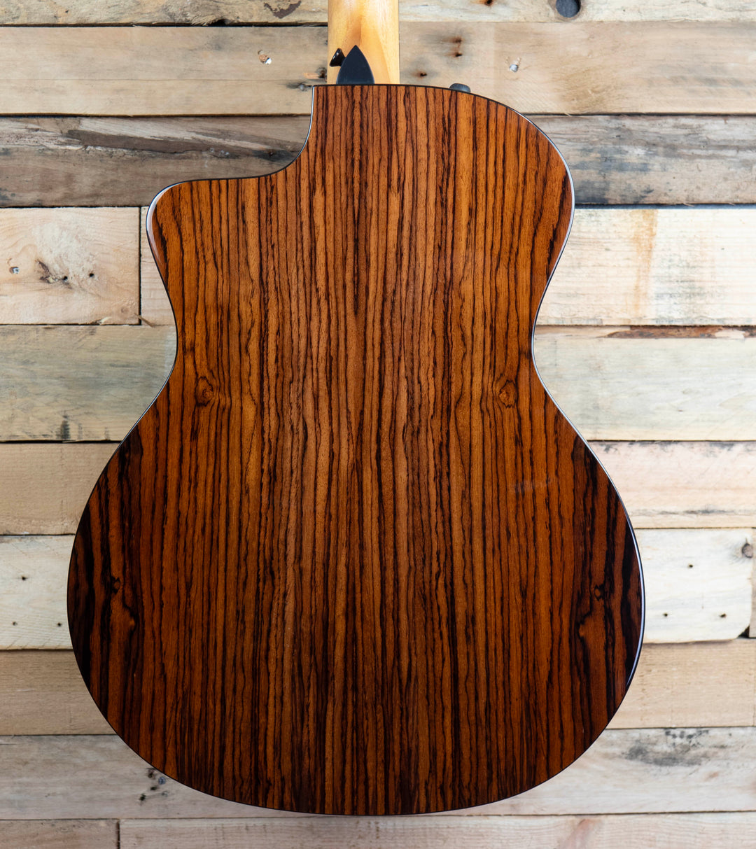 Taylor 214ce Plus Grand Auditorium Acoustic-Electric Guitar