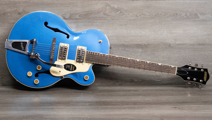 Gretsch G2420T Streamliner Hollow Body con Bigsby, diapasón de laurel, pastillas Broad'Tron BT-3S, Fairlane Blue