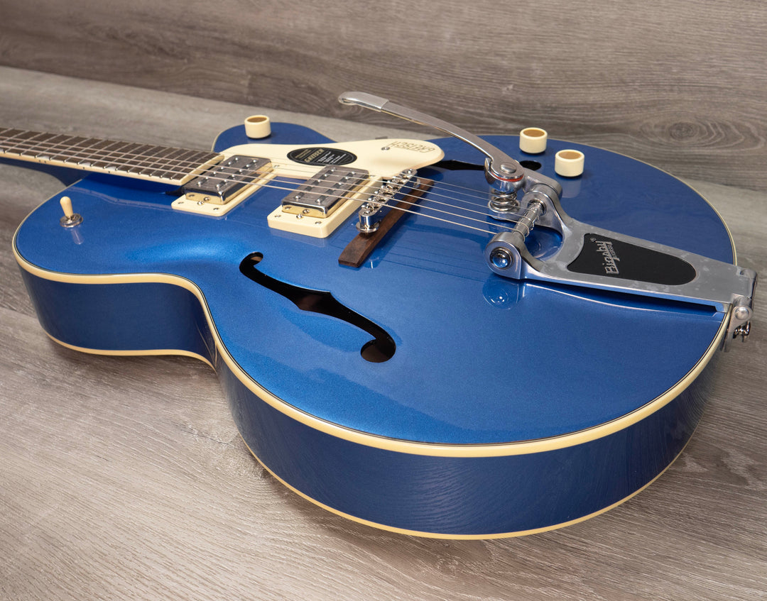 Gretsch G2420T Streamliner Hollow Body con Bigsby, diapasón de laurel, pastillas Broad'Tron BT-3S, Fairlane Blue