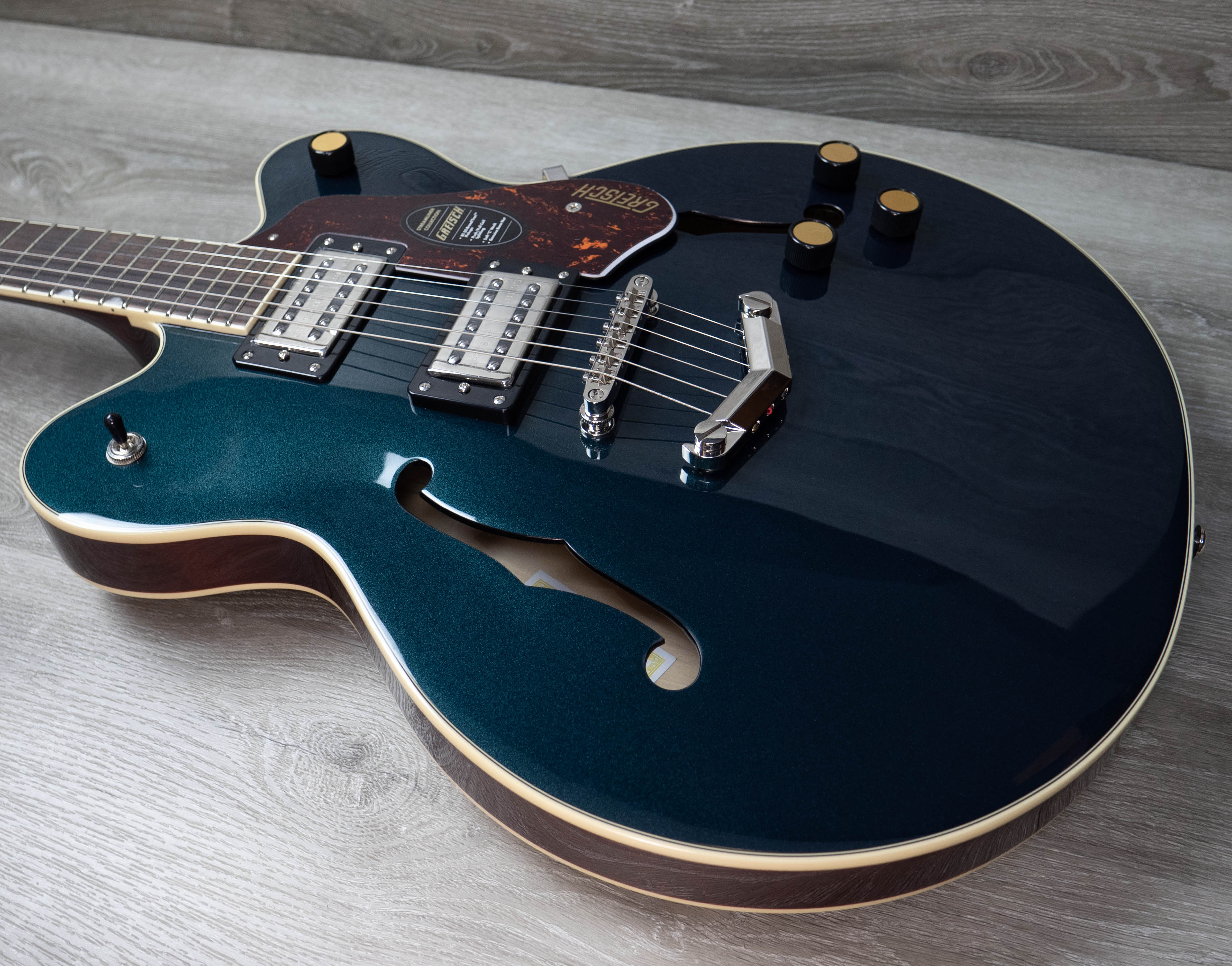 Gretsch G2622 Streamliner Center Block Double-Cut with V-Stoptail
