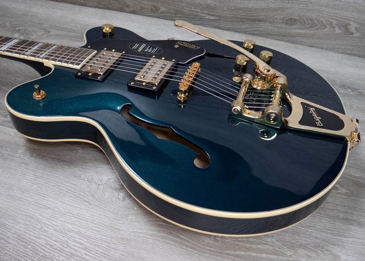 Gretsch Limited Edition G2622TG Streamliner Center Block Double-Cut with Bigsby, Laurel Fingerboard, Broad’Tron BT-3S Pickups, Midnight Sapphire