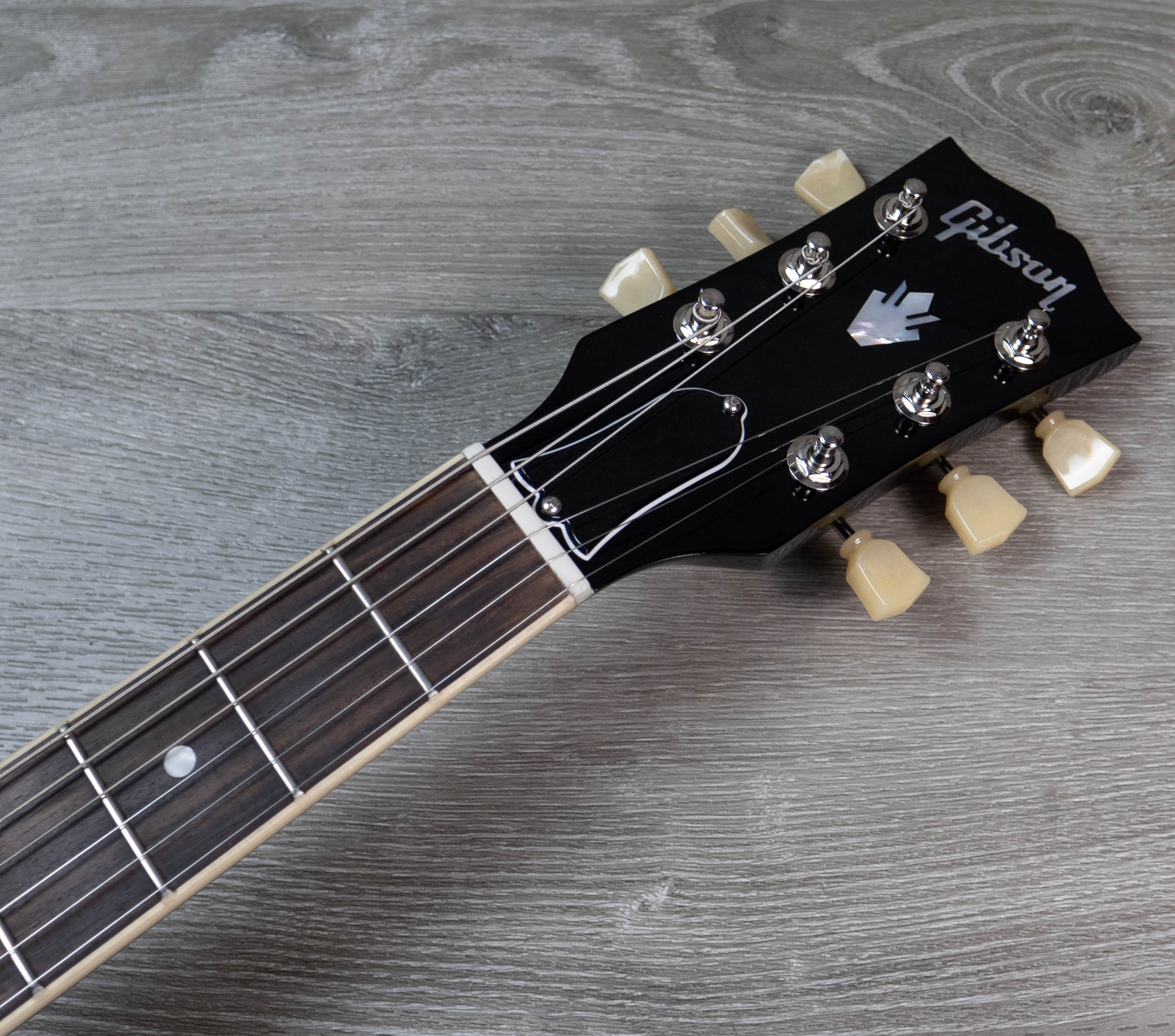 Gibson ES-335, Ebony #230030118 – A Strings