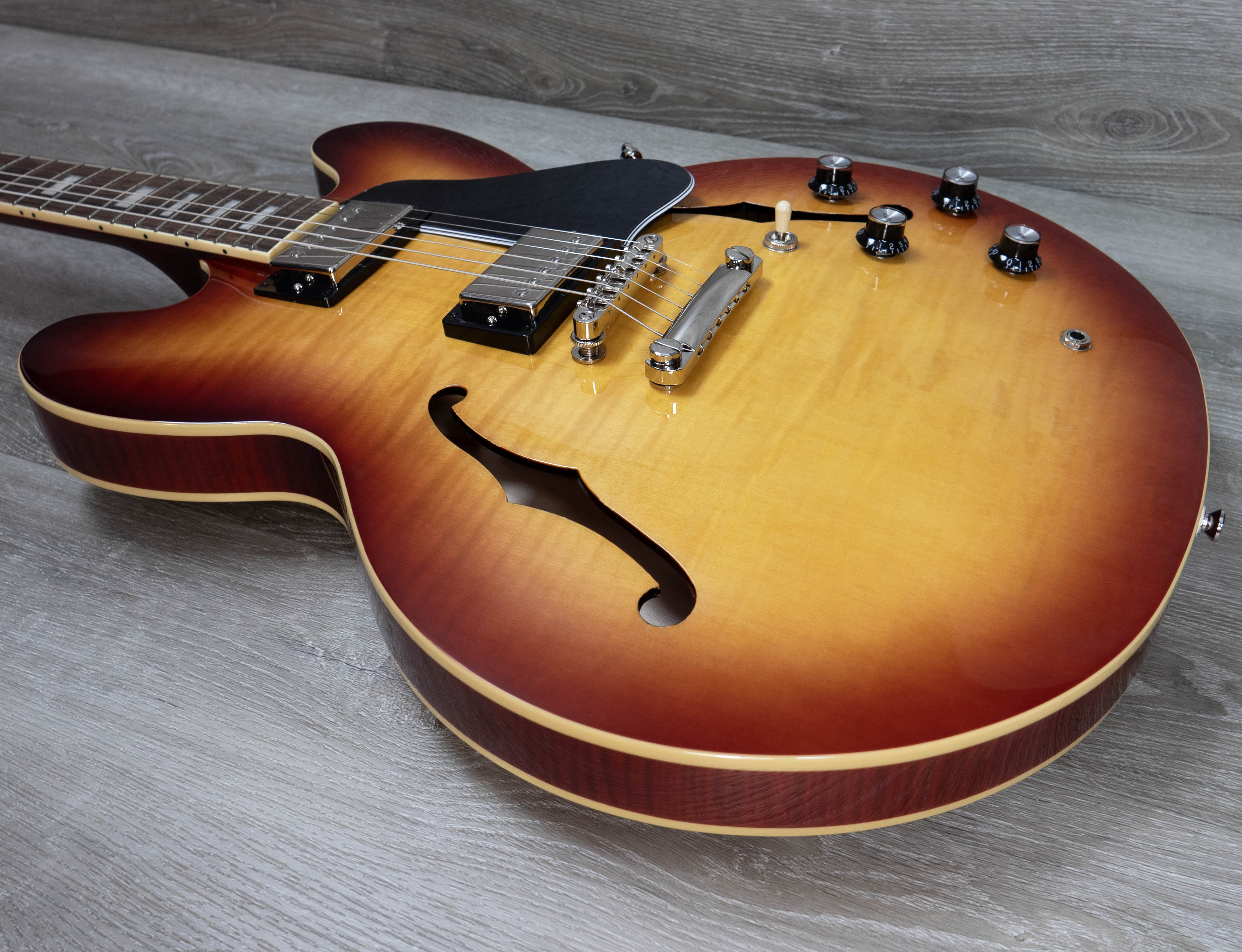 Epiphone ES-335 Figured, Raspberry Tea Burst – A Strings