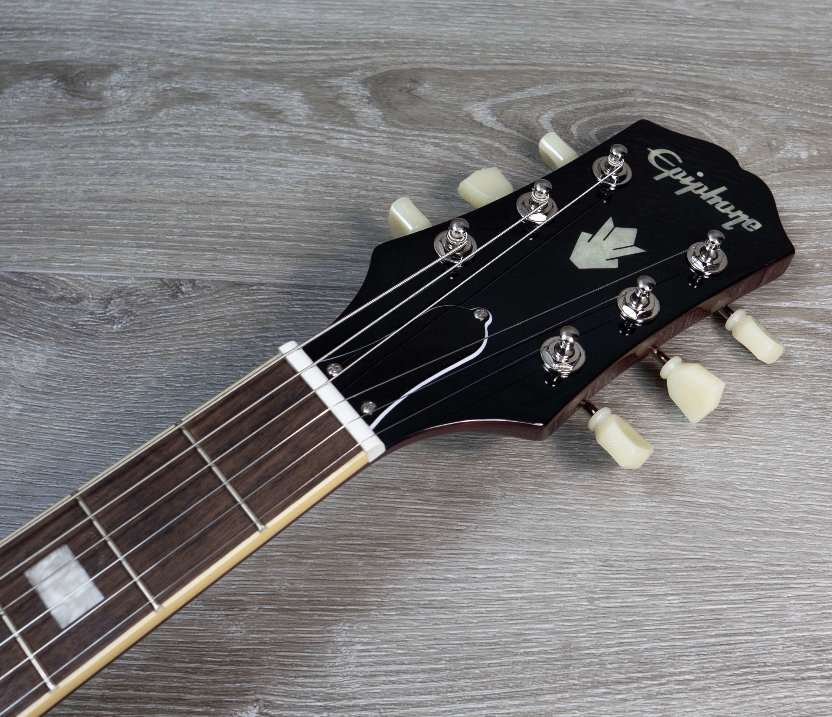 Epiphone ES-335 Figured, Raspberry Tea Burst – A Strings